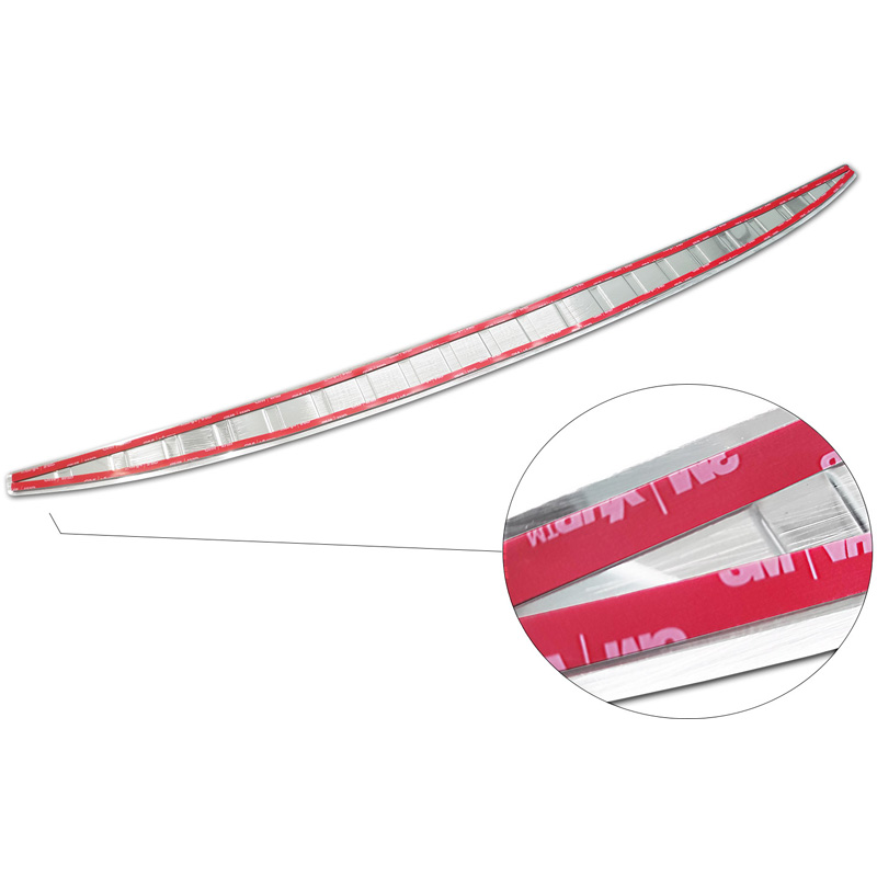 Protection de seuil arrière inox sur mesure pour Toyota Camry (V7) 2017-2021 & FL 2021-2024 / Toyota Camry (XV80) 2024- 'Ribs'