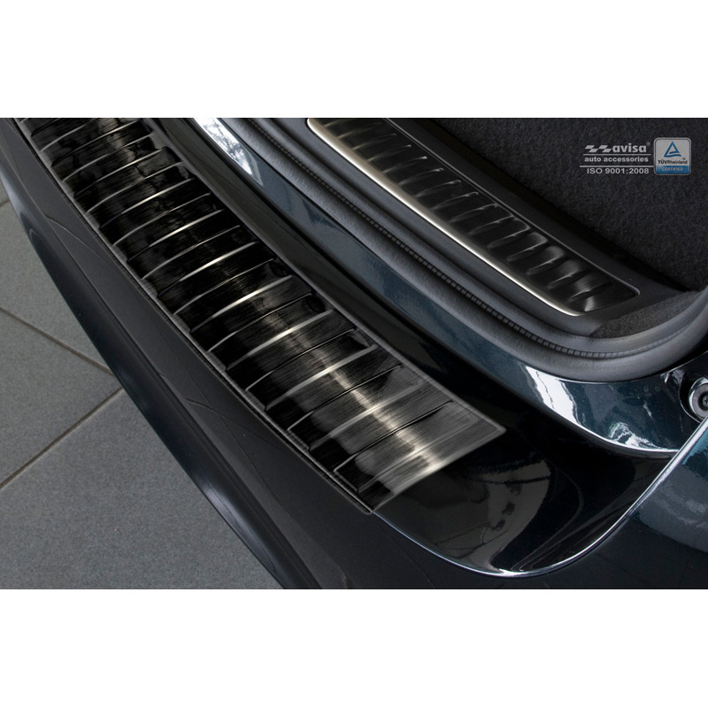 Protection de seuil arrière inox noir sur mesure pour Toyota Avensis III Facelift 2015- 'Ribs'