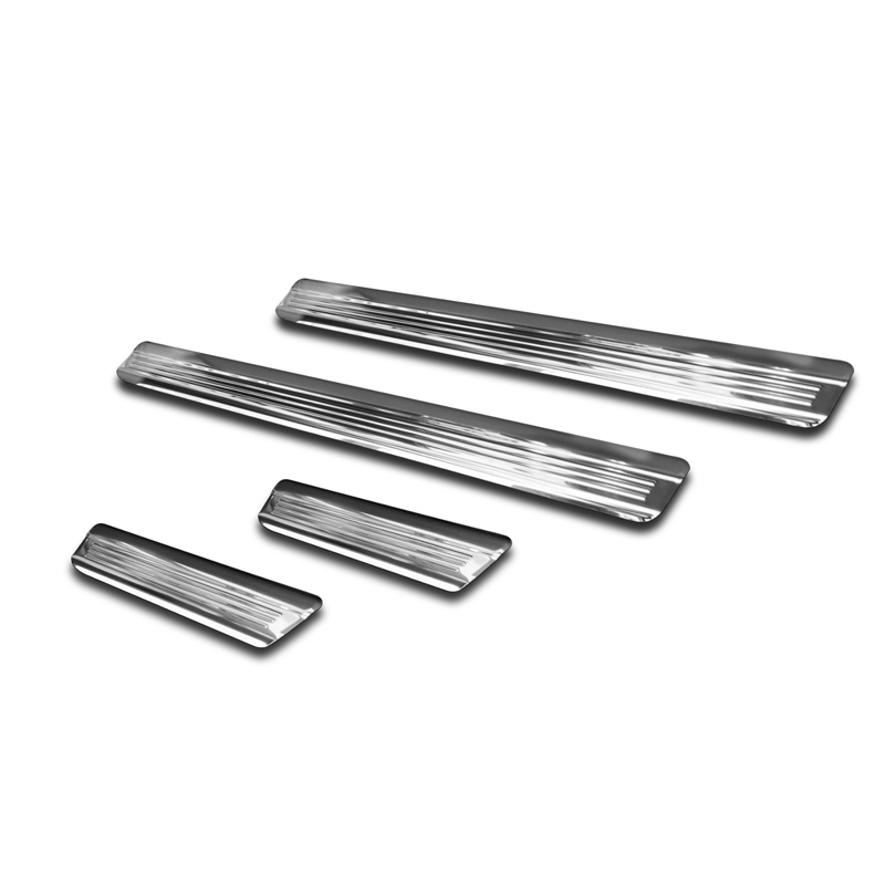 Seuils de portes inoxydable Argent-Chromé sur mesure pour Volkswagen Golf VIII HB/Variant 2020-2024 & FL 2024- 'Lines' - 4-pièces