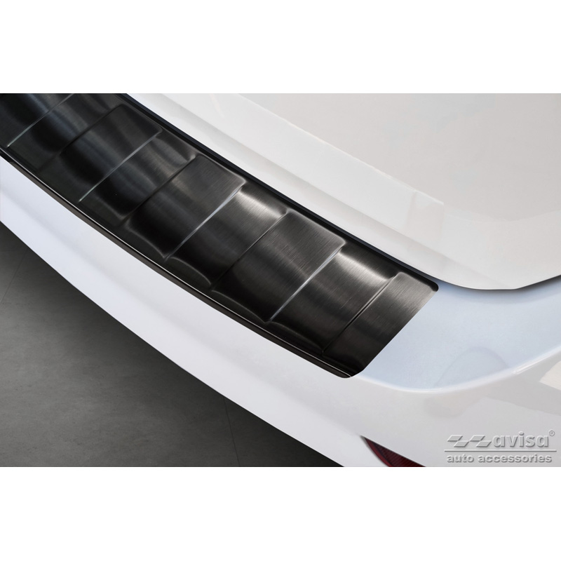 Protection de seuil arrière inox noir sur mesure pour Skoda Fabia III Combi FL 2018- 'Ribs'