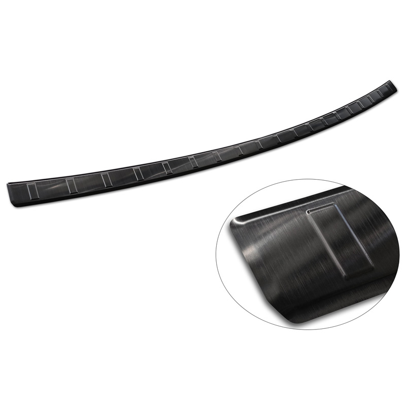 Protection de seuil arrière inox noir sur mesure pour Toyota Corolla Cross 2022- 'Ribs'