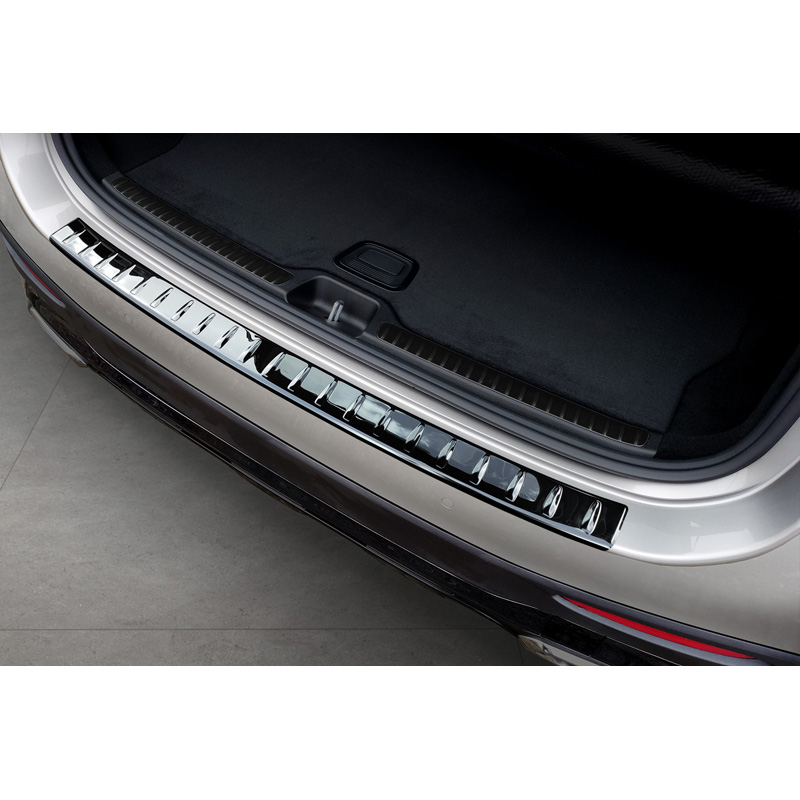 Protection de seuil arrière inox Noir-Chromé sur mesure pour Mercedes GLC II (X254) 2022- 'Ribs'