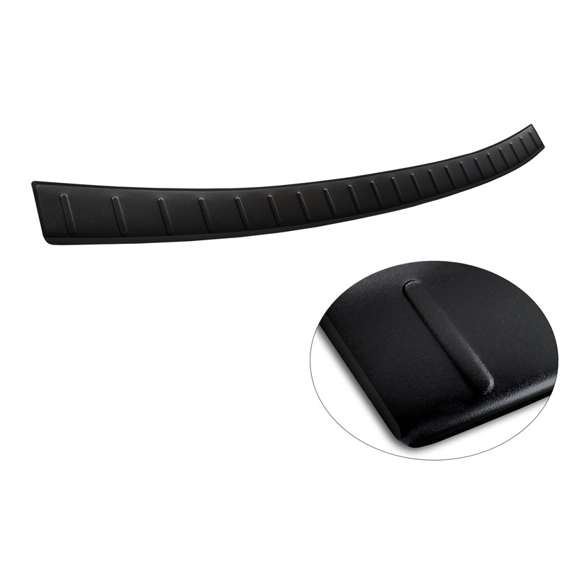 Protection de seuil arrière inox noir mat sur mesure pour Mazda CX-60 (KH) 2022- 'Ribs'