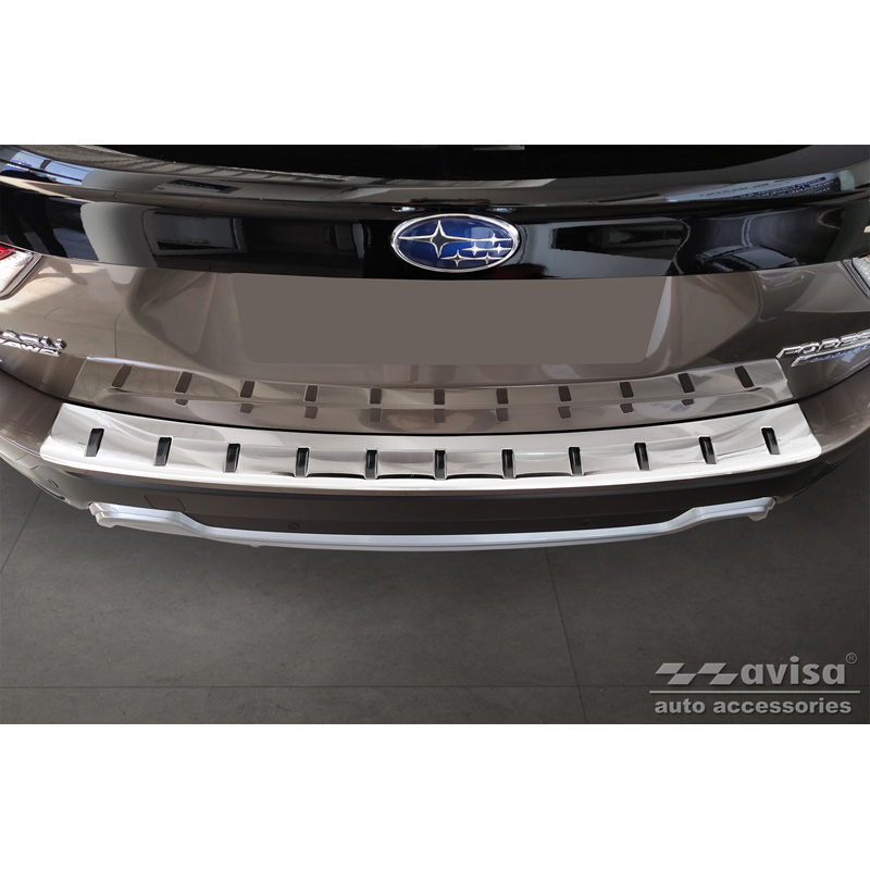 Protection de seuil arrière inox sur mesure pour Subaru Forester (SK) 2018-2024 'STRONG EDITION'