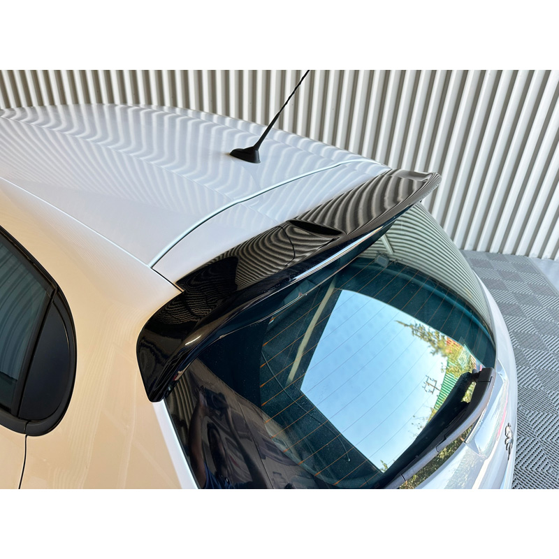 Becquet de toit sur mesure pour Peugeot 208 3/5-portes 2012- (PU)