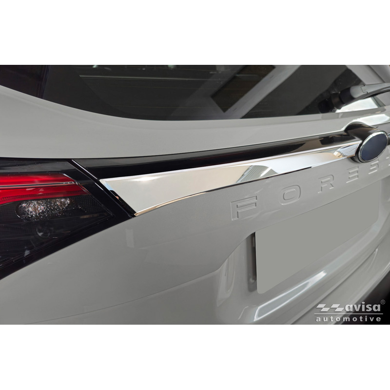Avisa Revêtement d'habillage du hayon du coffre inox Chrome sur mesure pour Subaru Forester VI (SL) 2024-