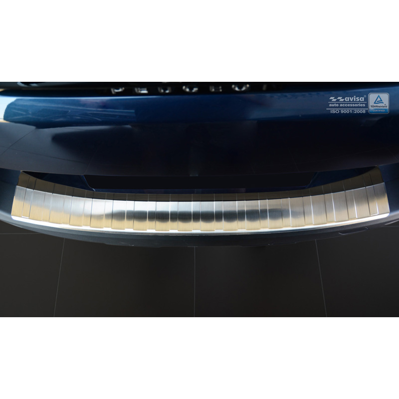 Protection de seuil arrière inox sur mesure pour Peugeot 5008 II 2017-2024 (excl. GT-Line) 'Ribs'
