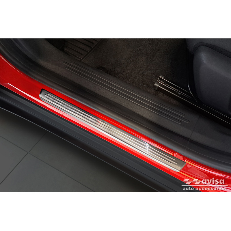 Seuils de portes inoxydable sur mesure pour Fiat 600(e) (365_) 2023- 'Lines' - 4-pièces