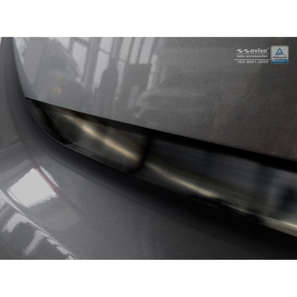 Baguette enjolivante coffre arrière inox noir sur mesure pour Nissan Leaf II 2017-