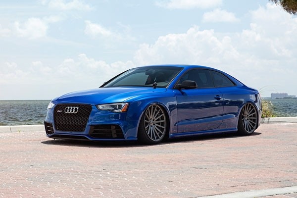 Vossen VFS2 9.5x20 5x114 ET25 Gloss Graphite Mid Face