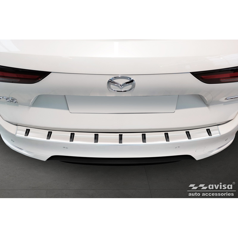 Protection de seuil arrière inox sur mesure pour Mazda CX-60 (KH) 2022- 'STRONG EDITION'