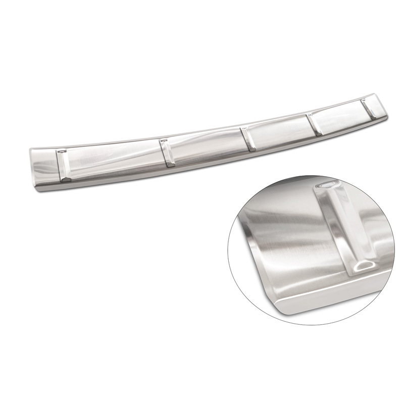 Protection de seuil arrière inox sur mesure pour Toyota Yaris IV 'GR' 2020- 'Ribs'