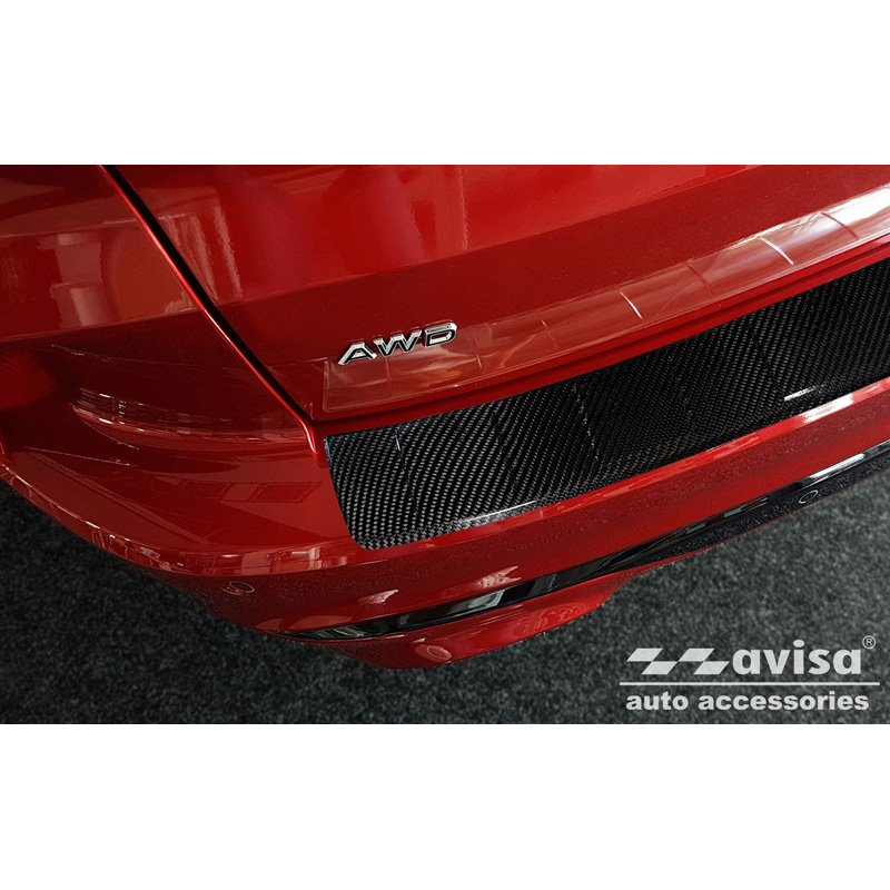 Protection de seuil arrière carboné 3D sur mesure pour Ford Kuga III ST-Line/Vignale/Hybrid 2019-2024 & FL 2024- 'Ribs'
