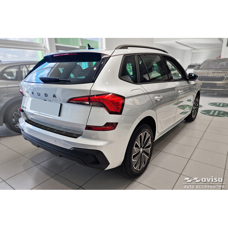 Protection de seuil arrière inox noir mat sur mesure pour Skoda Kamiq Facelift 2024- 'Ribs'