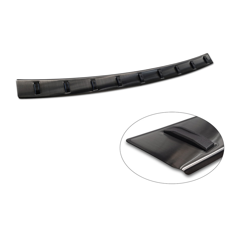 Protection de seuil arrière inox noir sur mesure pour BMW Série 5 G31 FL Touring 2020-2024 excl. M-Sport 'STRONG EDITION'