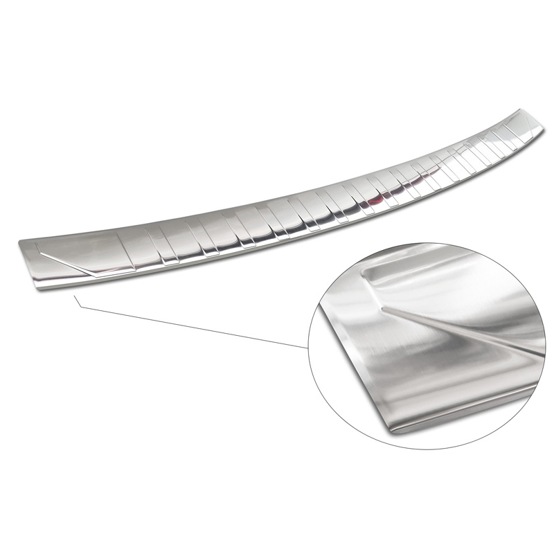 Protection de seuil arrière inox sur mesure pour BMW X5 F15 2013-2018 avec Pacquet-M 'Ribs'
