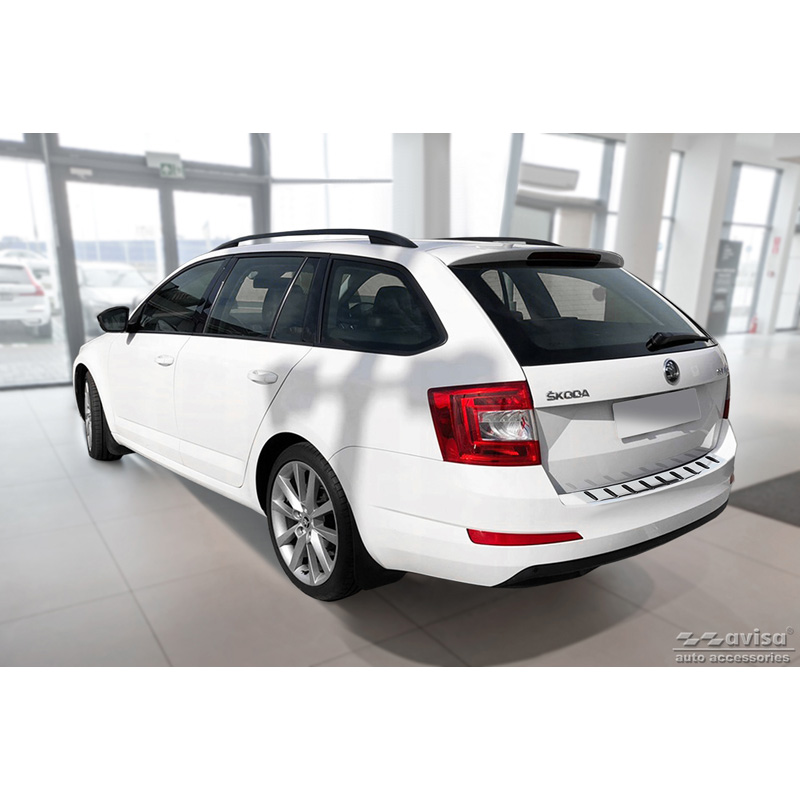 Protection de seuil arrière inox sur mesure pour Skoda Octavia III Combi 2013-2017 'STRONG EDITION'