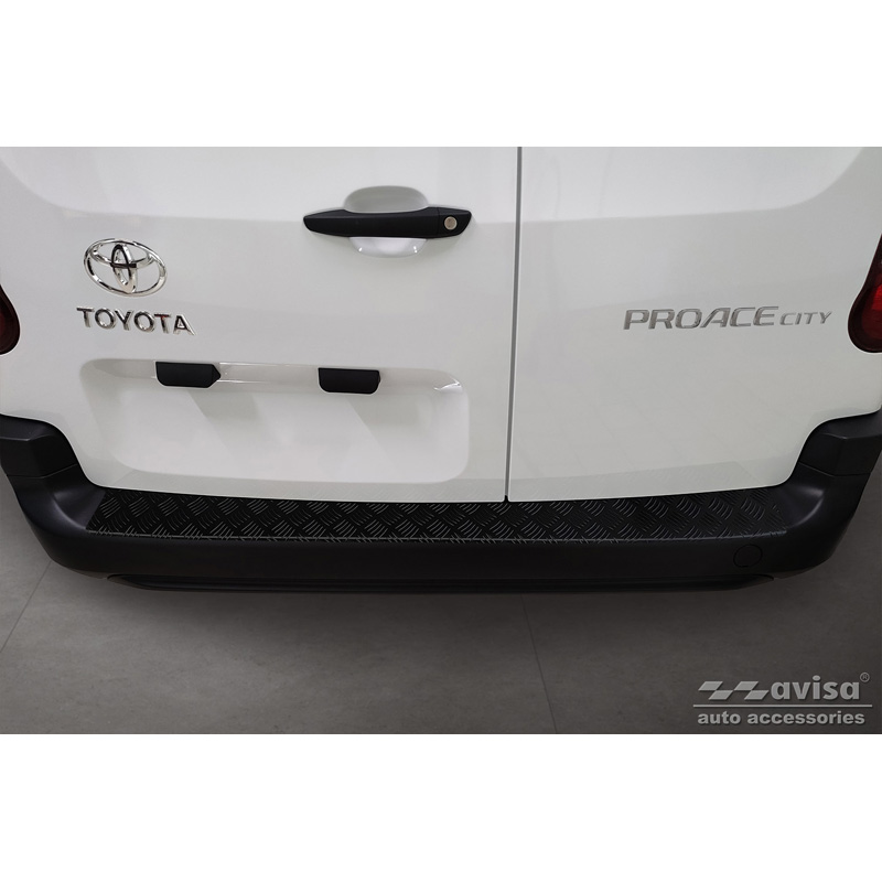 Protection de seuil arrière en aluminium noir mat sur mesure pour Citroën Berlingo (Multispace) & Peugeot Partner 2008-2015 & 2015-2018 & 2018- & Peugeot Rifter 2018- & Opel Combo E 2018- & Toyota Proace City/Verso 2019- & Fiat Doblo 2022- 'Riffled Pla