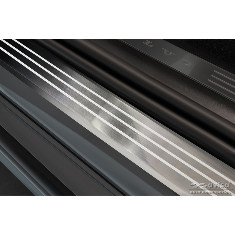 Seuils de portes inoxydable sur mesure pour Volvo XC90 II 2015-2019 et tous les modèles restylés - 'Lines' - 4-pièces