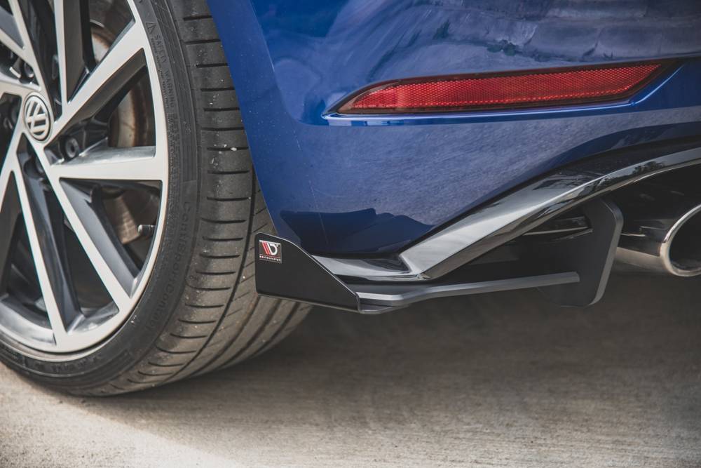 Zijdiffusers met Canards Streep Pro Volkswagen Golf 7 R FL Maxton