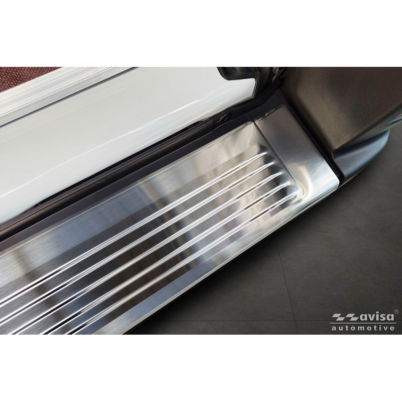 Avisa Protection de seuil arrière sur mesure pour Fiat Ducato III Facelift 2023- / Opel Movano III Facelift 2023- / Toyota Proace Max 2024- 'Ribs' (2 parties)