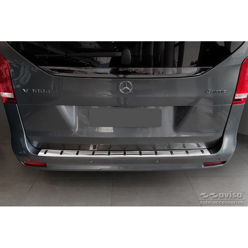 Protection de seuil arrière inox sur mesure pour Mercedes Vito / Classe V 2014-2019 & Facelift 2019- (hayon) 'STRONG EDITION'