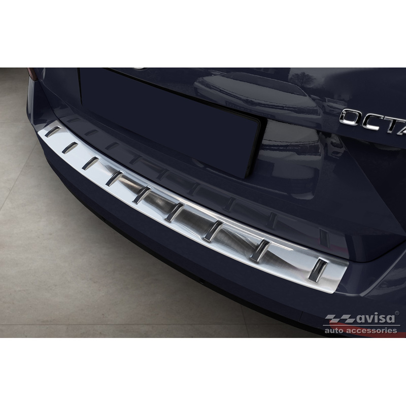 Protection de seuil arrière inox sur mesure pour Skoda Octavia III Combi Facelift 2017-2020 'STRONG EDITION'