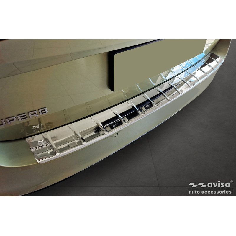 Protection de seuil arrière inox Chrome sur mesure pour Skoda Superb IV Combi 2023- 'Ribs'