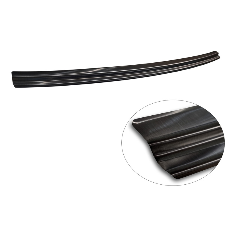 Protection de seuil arrière inox noir sur mesure pour Mercedes EQC (N293) 2019- 'Ribs'