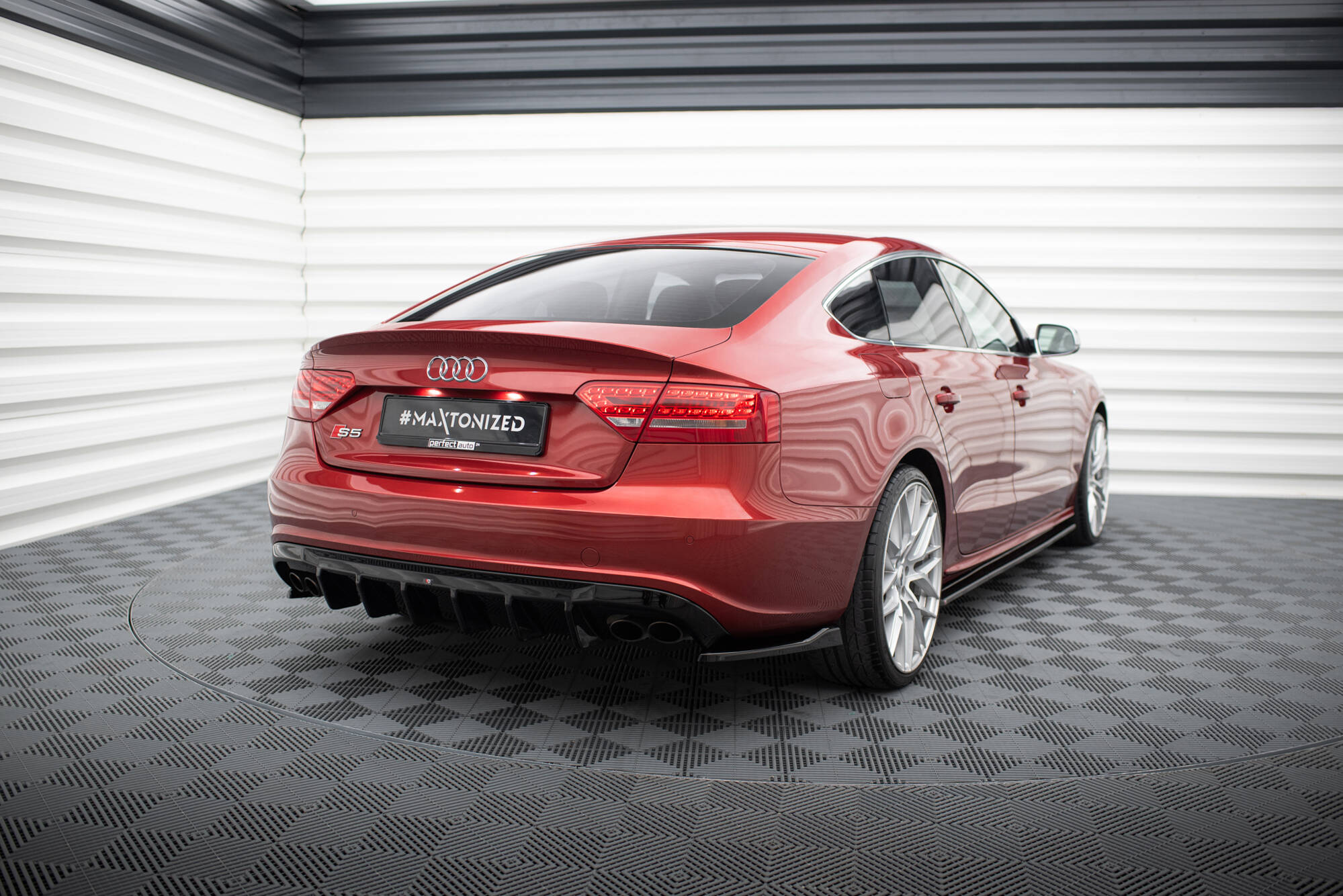 Bodykit passend voor Audi S5 Sportback 8T Maxton Glanzend zwart