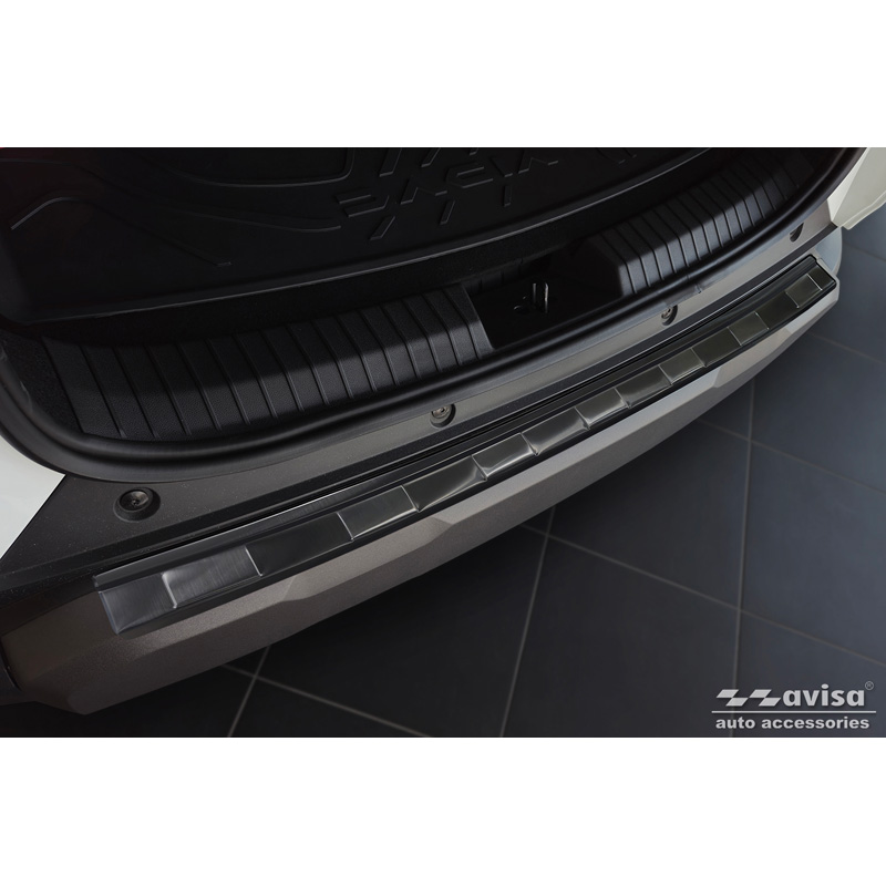 Protection de seuil arrière inox noir sur mesure pour Dacia Duster III 2024- 'Ribs'