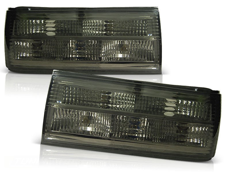 Feux arriere BMW E30 83-87 claire noire