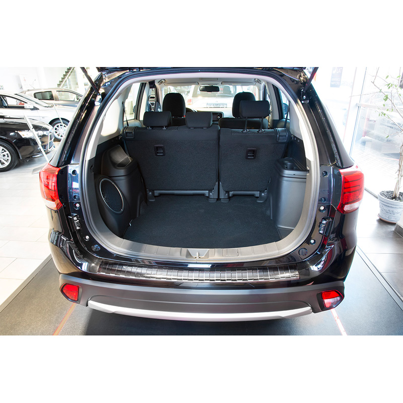 Protection de seuil arrière inox sur mesure pour Mitsubishi Outlander 2015- 'Ribs'