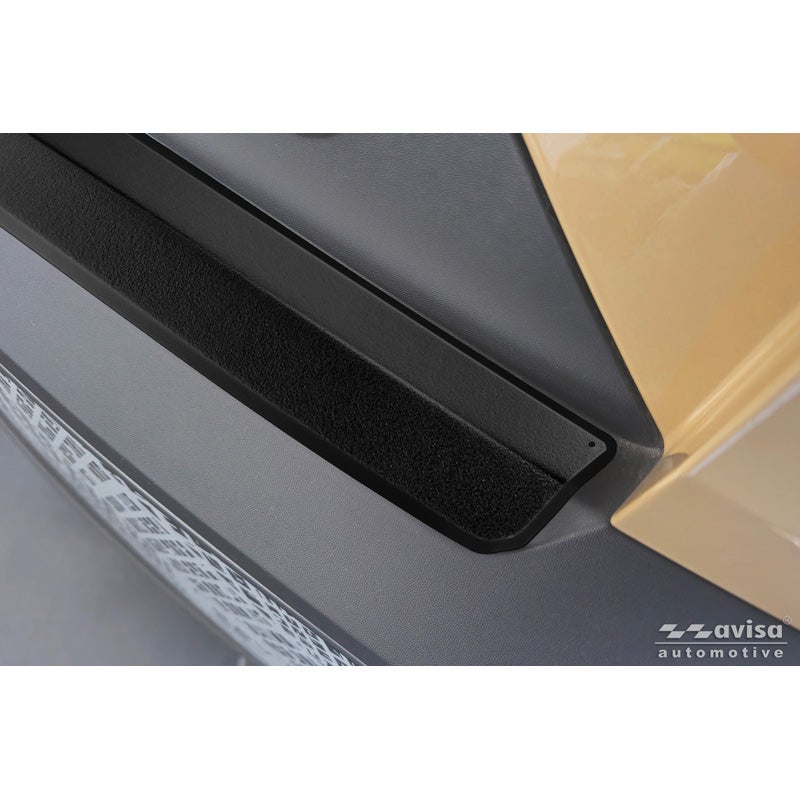 Avisa Protection de Seuil de Coffre Acier Inox sur mesure pour Dacia Spring Facelift 2024- - Noir Mat - 2 pièces