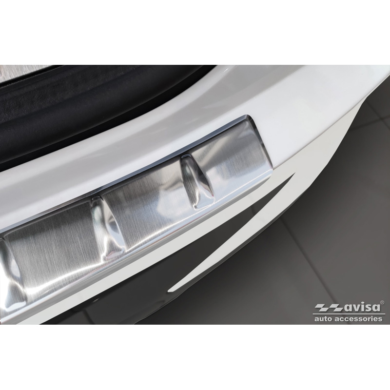 Protection de seuil arrière inox sur mesure pour BMW X4 G02 FL 2021- avec Pacquet-M 'Ribs'