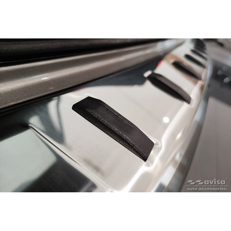 Protection de seuil arrière inox sur mesure pour Volvo V90 II 2016- (incl. Cross Country) 'STRONG EDITION'
