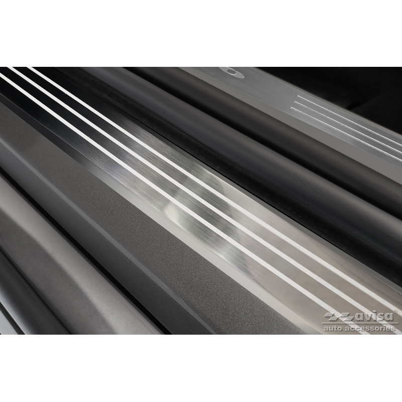 Seuils de portes inoxydable sur mesure pour Volvo V90 & V90 Cross Country 2016- - 'Engraved Lines' - 4-pièces