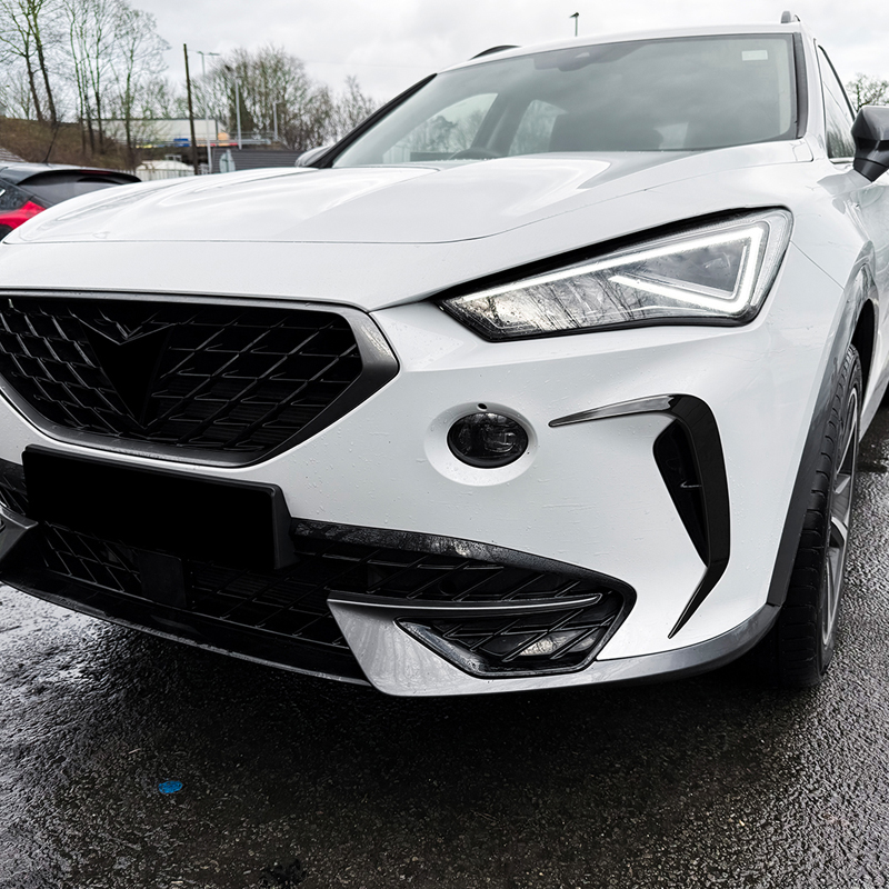 Prises d'air du pare-chocs avant sur mesure pour Cupra Formentor 2020-2024 (ABS Noir Luisant)