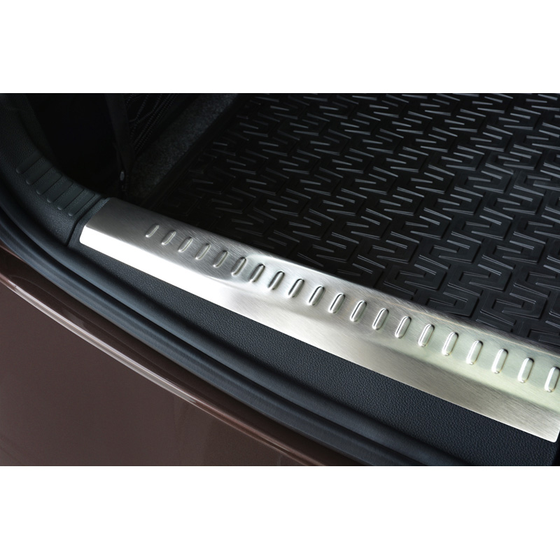 Protection de seuil arrière d'intérieur inox sur mesure pour Skoda Octavia III Combi 2013-2016 & FL 2017-2020 (incl. Scout & RS) 'Ribs'