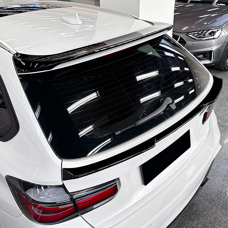 Aileron arrière inférieur sur mesure pour BMW Série 3 F31 Touring 2012-2019 (ABS Noir Luisant)
