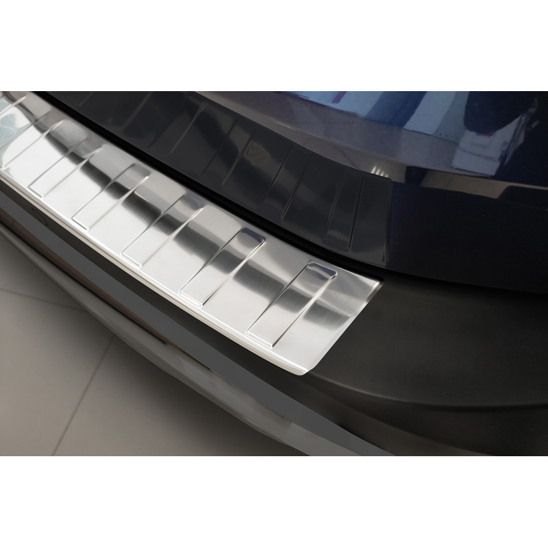 Protection de seuil arrière inox sur mesure pour Nissan X-Trail IV (T33) 2021- 'Ribs'