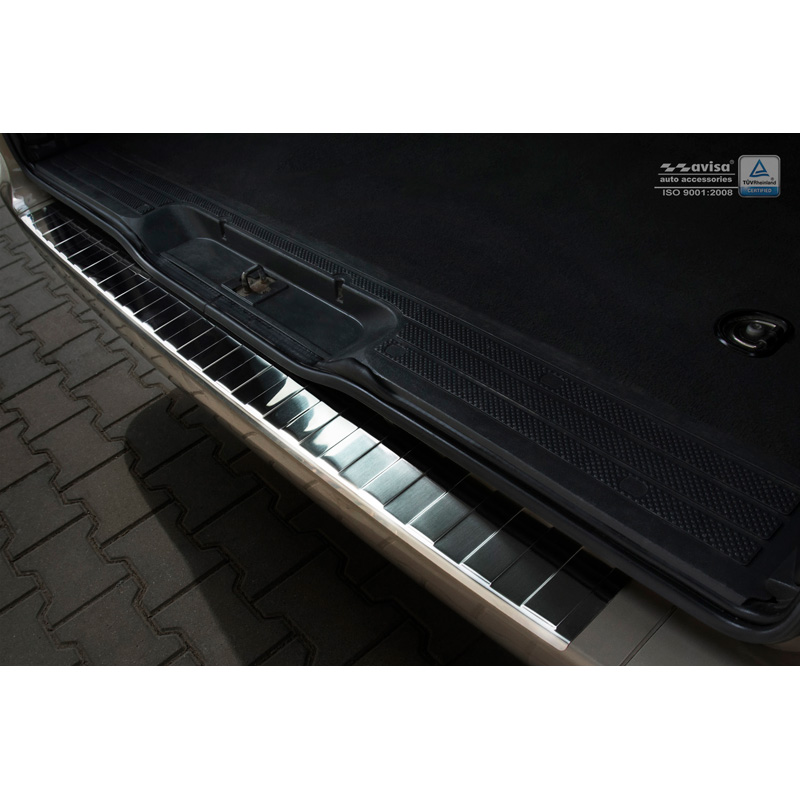 Protection de seuil arrière inox noir sur mesure pour Mercedes Vito / Viano 2003-2014 'Ribs'