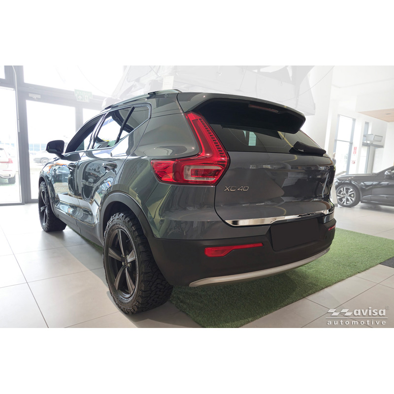 Avisa Revêtement d'habillage du hayon du coffre inox Chrome sur mesure pour Volvo XC40 (536) 2017-