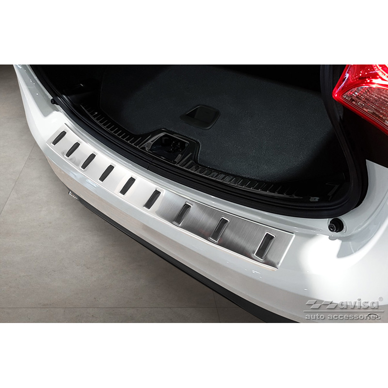Protection de seuil arrière inox sur mesure pour Volvo V60 2010-2018 & V60 Cross country 2015-2018 'STRONG EDITION'