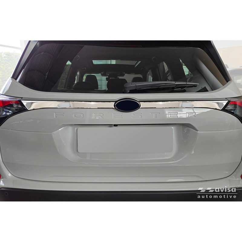 Avisa Revêtement d'habillage du hayon du coffre inox Chrome sur mesure pour Subaru Forester VI (SL) 2024-