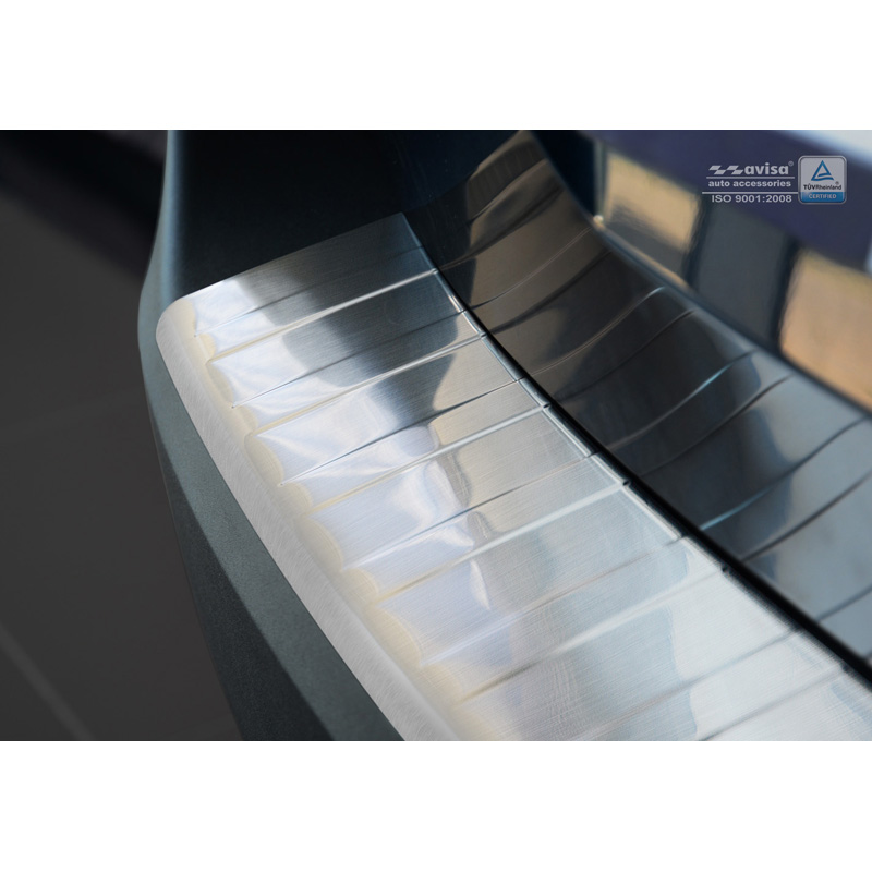 Protection de seuil arrière inox sur mesure pour Peugeot 5008 II 2017-2024 (excl. GT-Line) 'Ribs'