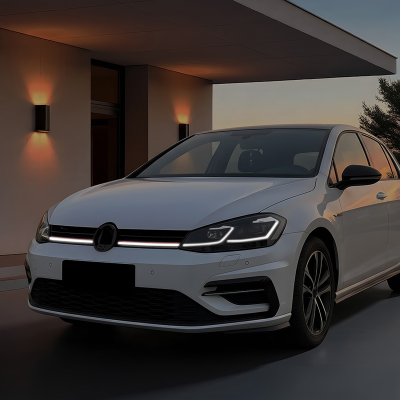 Grill en Optique-R avec Bande-LED sur mesure pour Volkswagen Golf VII (7.5) HB/Variant Facelift 2017-2020