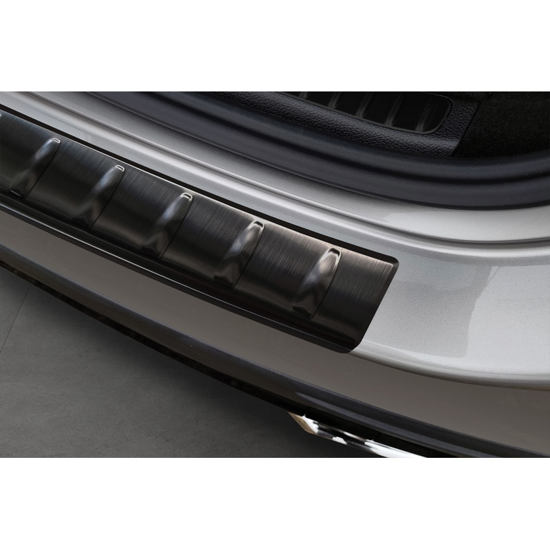 Protection de seuil arrière inox noir sur mesure pour Mercedes GLC II (X254) 2022- 'Ribs'