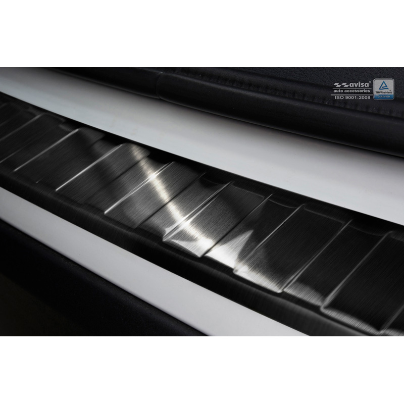 Protection de seuil arrière inox noir sur mesure pour BMW X1 (F48) 2015-2022 'Ribs'