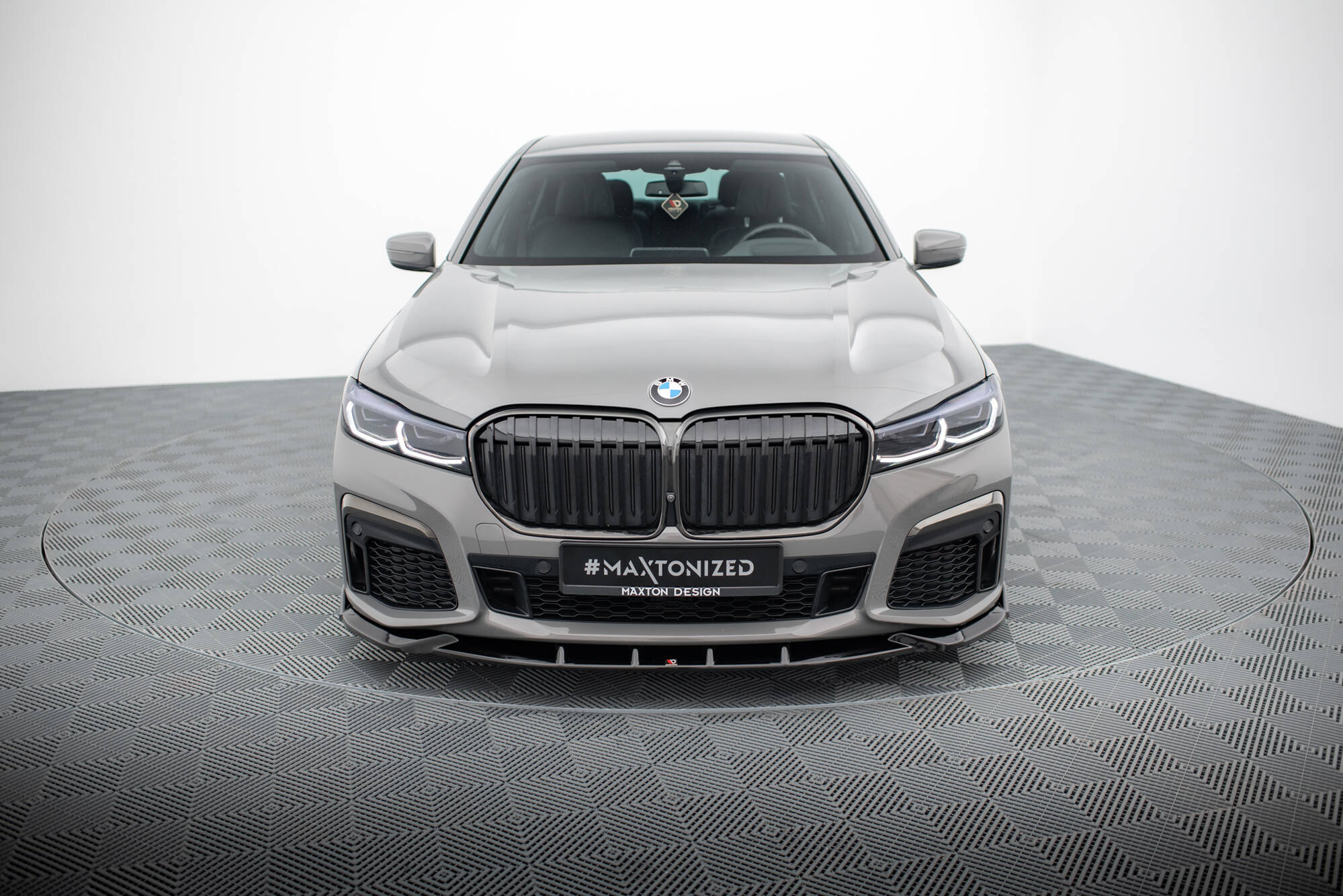 Bodykit BMW 7 G11 M-pack Facelift Glans zwart